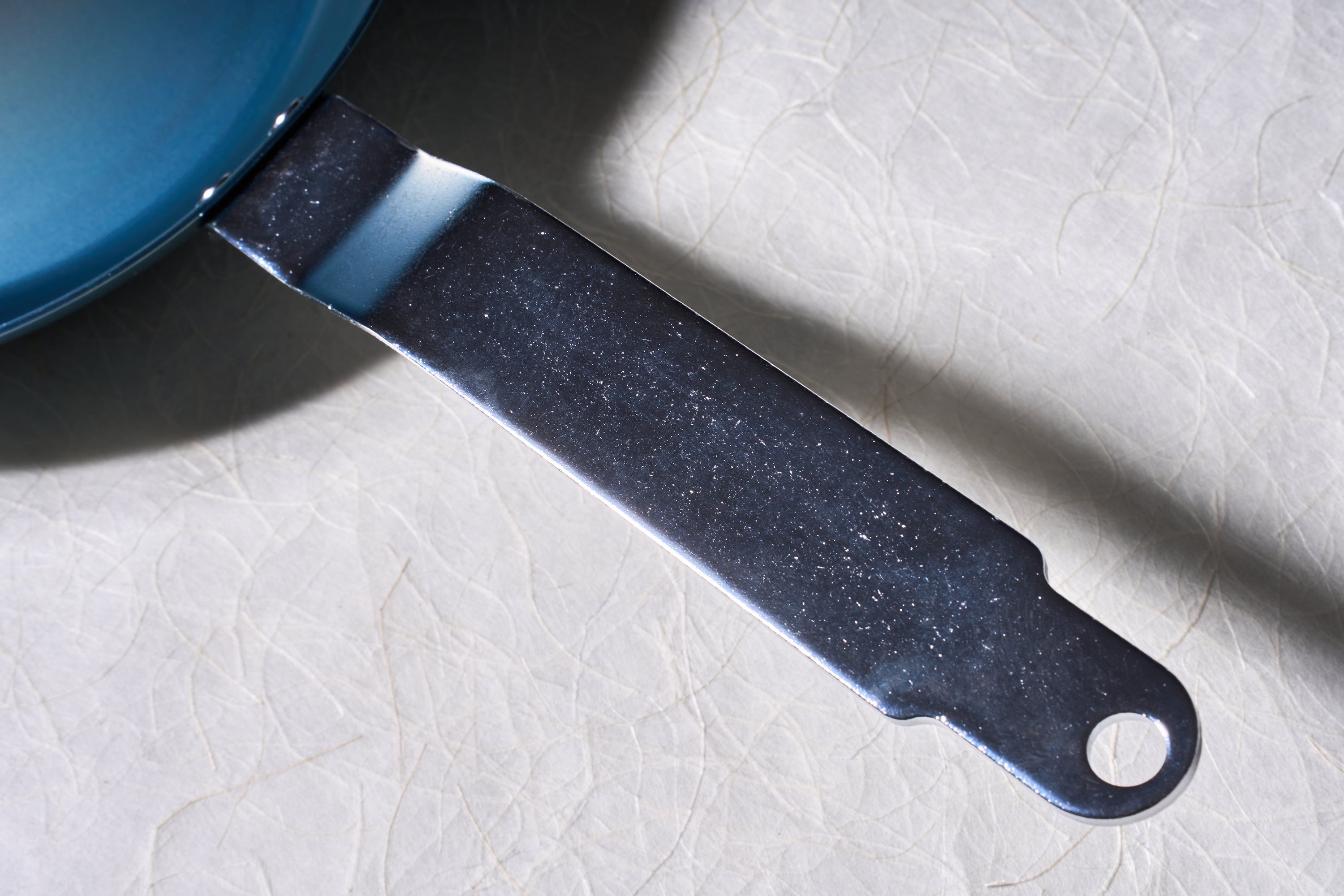 Fujita Kinzoku Hard-Tempered Carbon Steel Frying Pan 24cm
