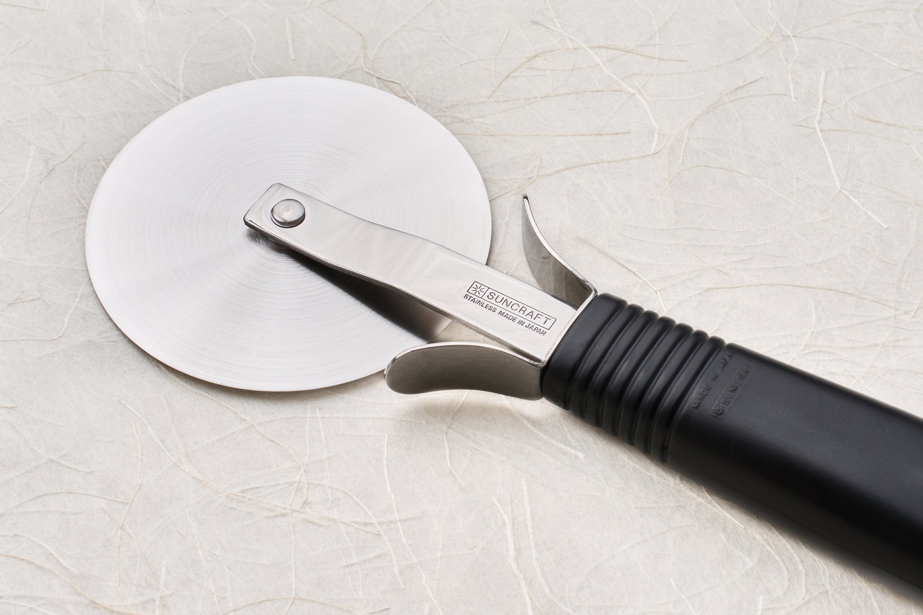Aisai Senka Pizza Cutter